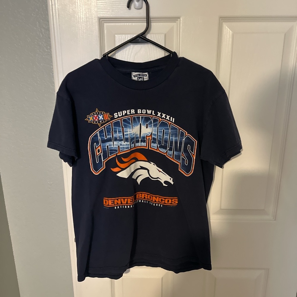 Lee Broncos T Shirt